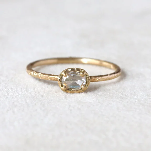 0.17ct colorless diamond ring