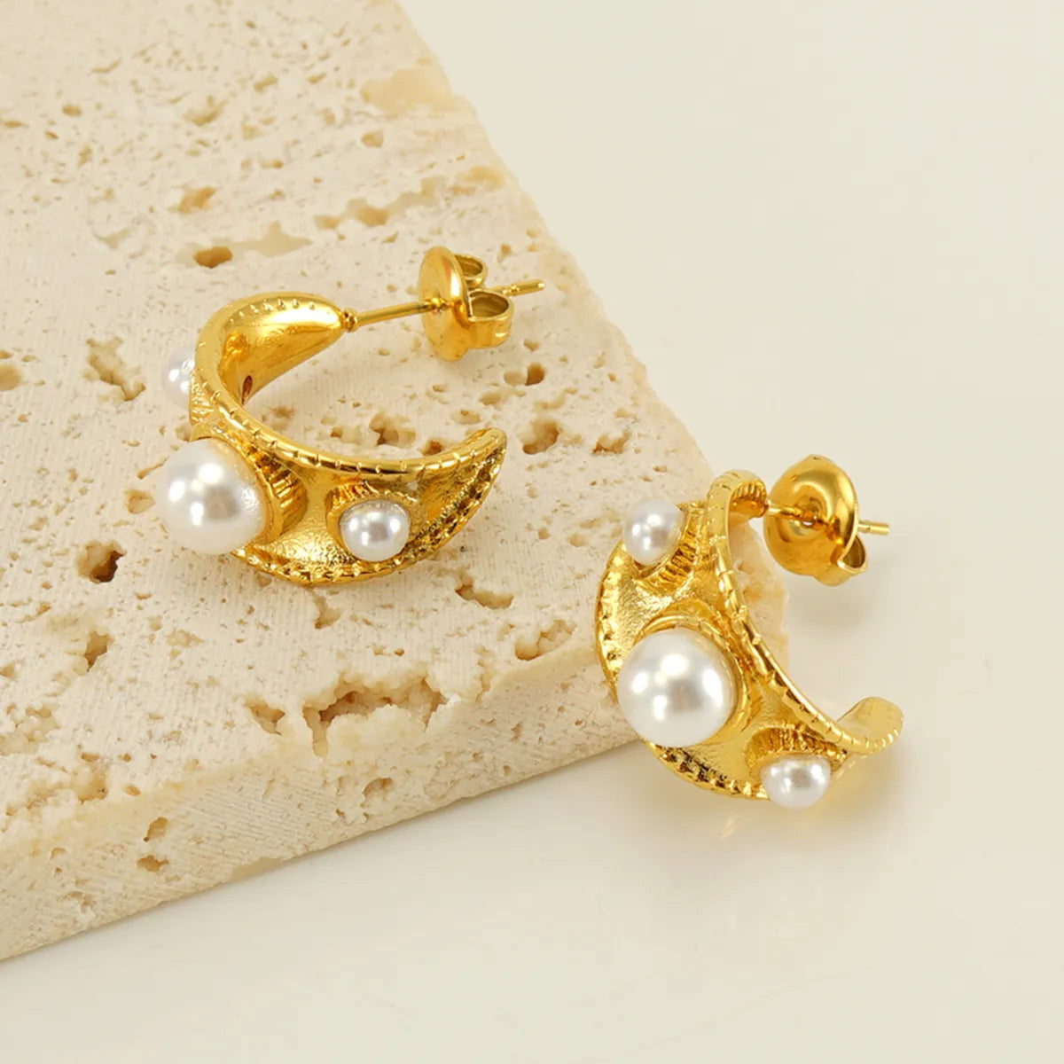 1 Pair Vintage Style Solid Color Plating Inlay Stainless Steel Artificial Pearls 18k Gold Plated Ear Studs