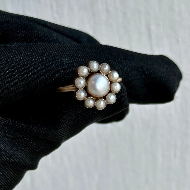 Matte 10kt Yellow Gold Pearl Ring with Flower Bezel Setting – Elegant Gold and Pearl Jewelry