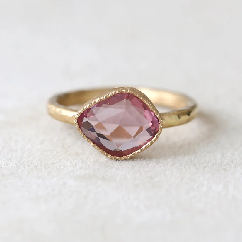 2.05ct Padparadscha Sappaire Ring