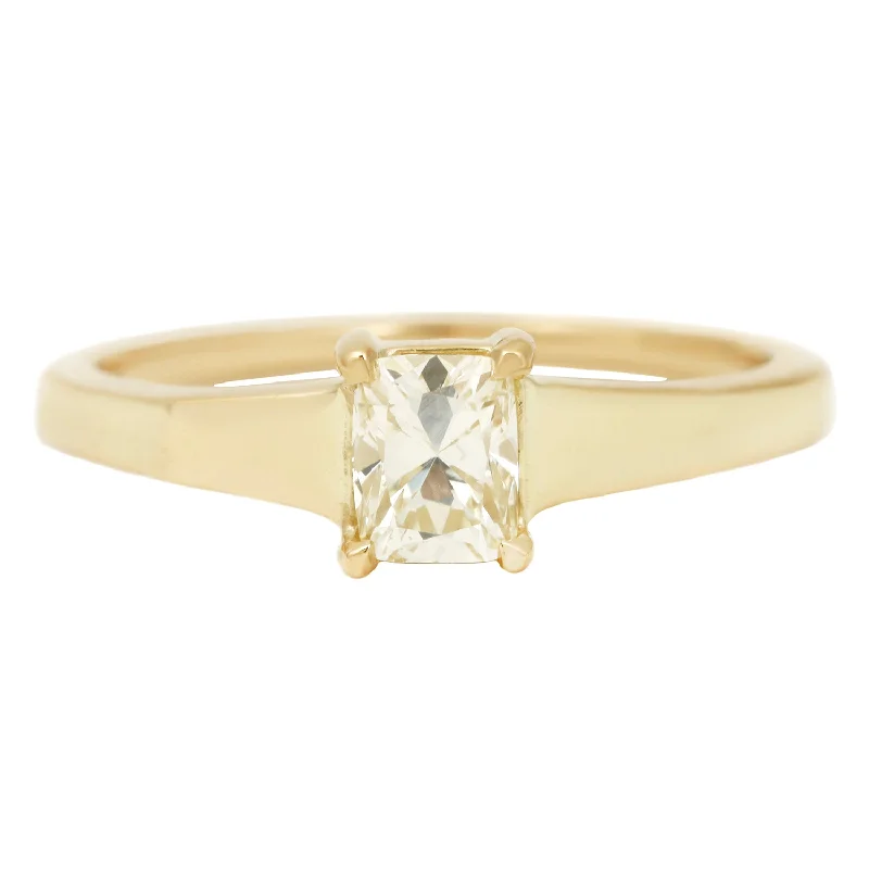 Simple & Sweet Solitaire Ring