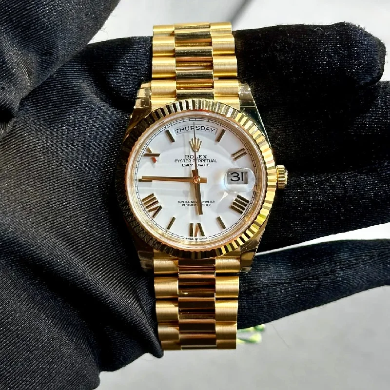 Black Men's Leather Watch-Brand New 2022 18kt Yellow Gold Rolex Day-Date 40 White Roman President