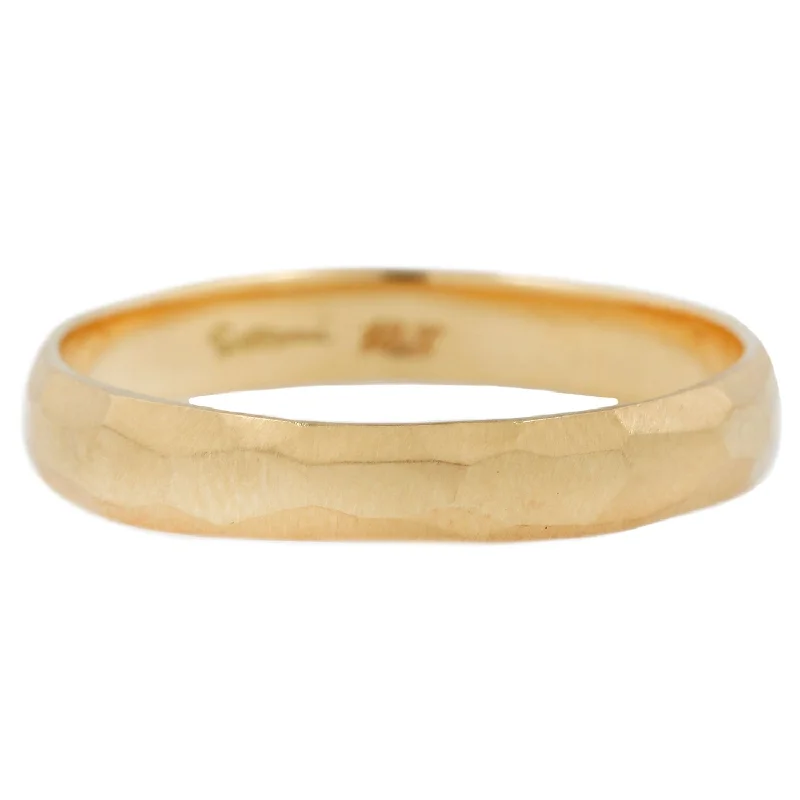 Narrow Round Edge Hammered Band