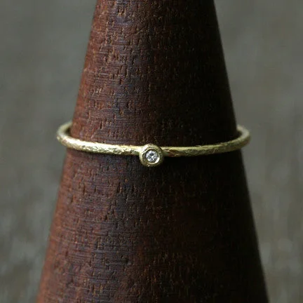 1.1mm diamond textured ring