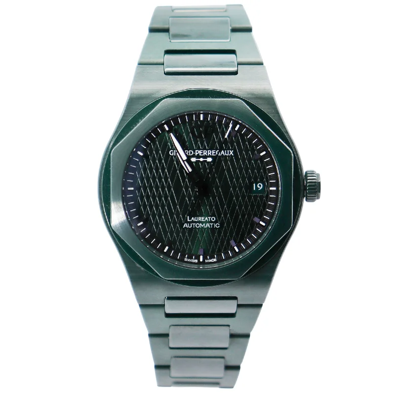 Custom Women's Smart Watch-Girard Perregaux Laureato 38mm Green Dial Watch Ref# 81005-32-3080-1CX